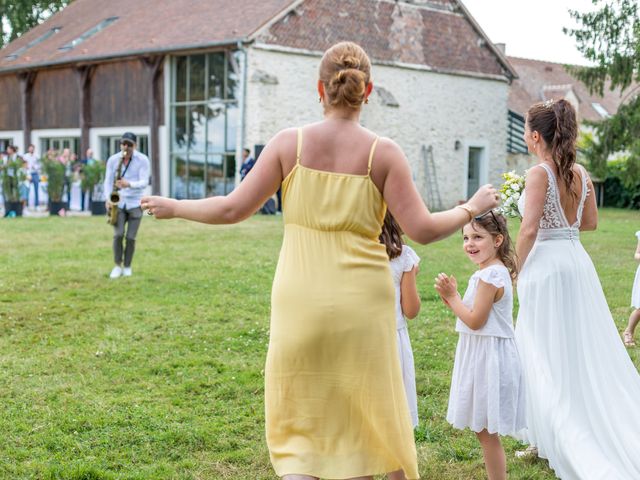 Le mariage de Thomas et Emilie à Prunay-en-Yvelines, Yvelines 4