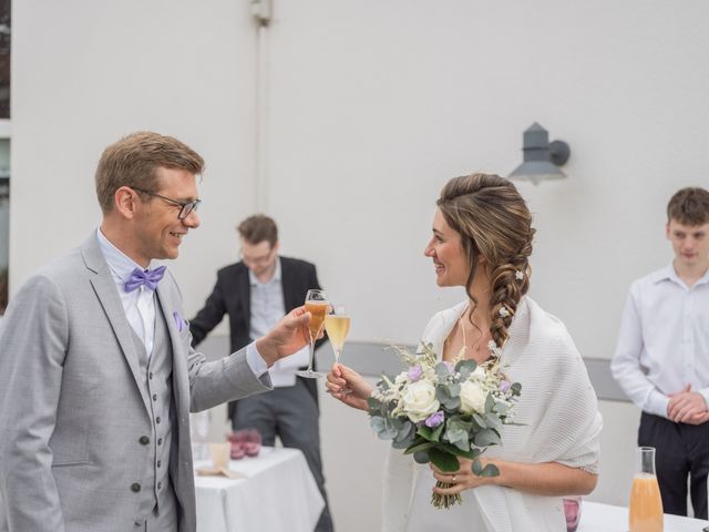 Le mariage de Antoine et Clélia à Vaudry, Calvados 57