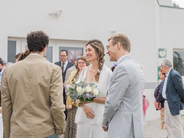 Le mariage de Antoine et Clélia à Vaudry, Calvados 59