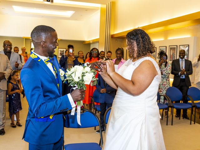 Le mariage de Jean-Christophe et Marie à Maurepas, Yvelines 15