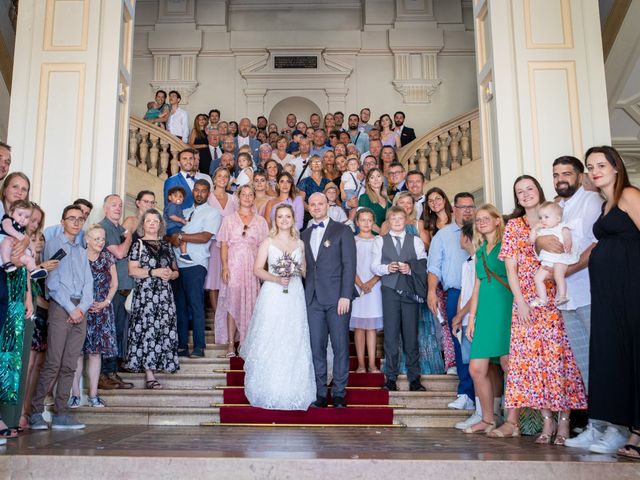 Le mariage de Julian et Lucie à Limoges, Haute-Vienne 33