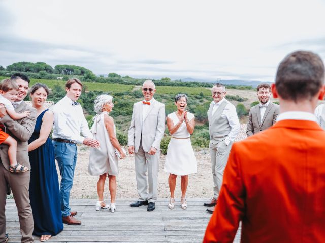 Le mariage de Jonathan et Noémie à Capestang, Hérault 5