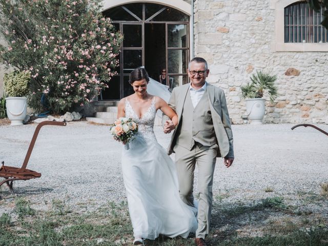 Le mariage de Jonathan et Noémie à Capestang, Hérault 18