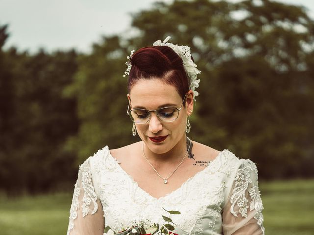 Le mariage de Aurélien et Virginie à Saint-Astier, Dordogne 10