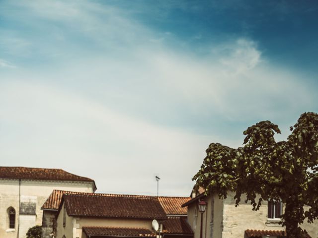 Le mariage de Aurélien et Virginie à Saint-Astier, Dordogne 17