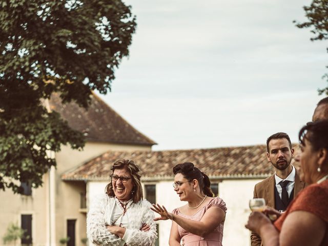 Le mariage de Aurélien et Virginie à Saint-Astier, Dordogne 41