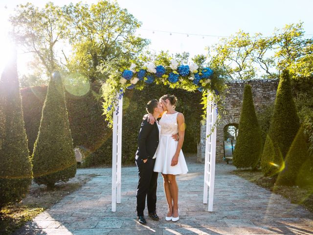 Le mariage de Pauline et Julie à Theix, Morbihan 35