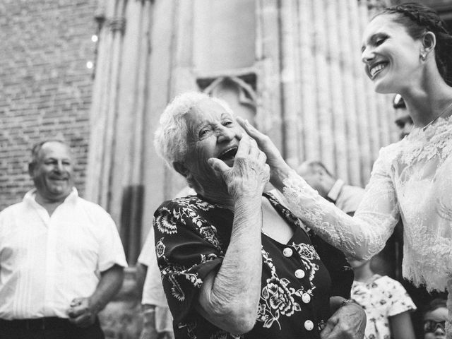 Le mariage de Mickaël et Laura à Gaillac, Tarn 82