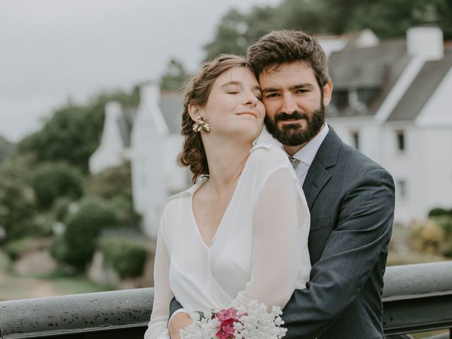 Le mariage de Guillaume et Jeanne à Le Bono, Morbihan 57