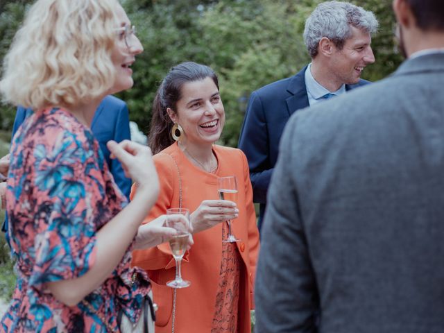 Le mariage de Thibaut et Salina à Bonnelles, Yvelines 15