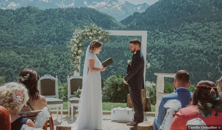Le mariage de Nicolas et Mathilde à Le Pontet, Savoie