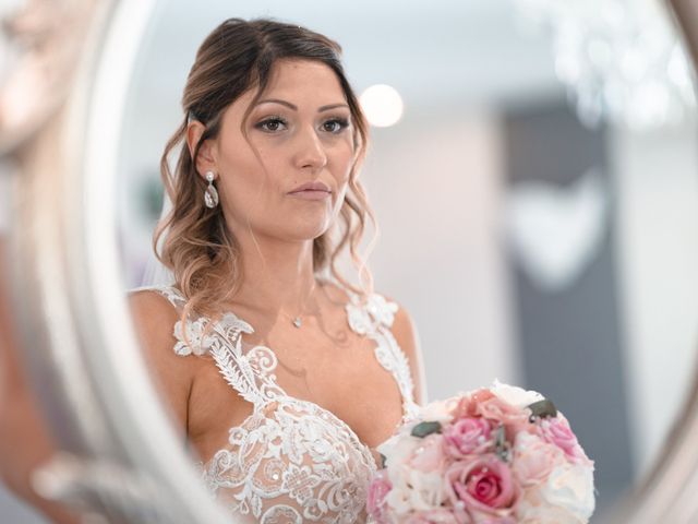 Le mariage de Angélique et Johan à Tournon-sur-Rhône, Ardèche 9