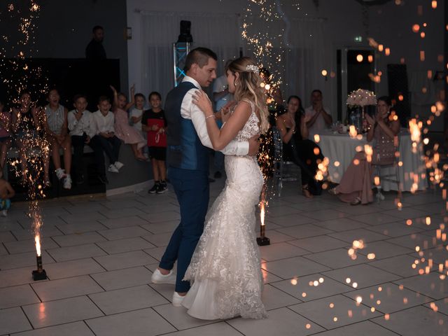 Le mariage de Angélique et Johan à Tournon-sur-Rhône, Ardèche 11