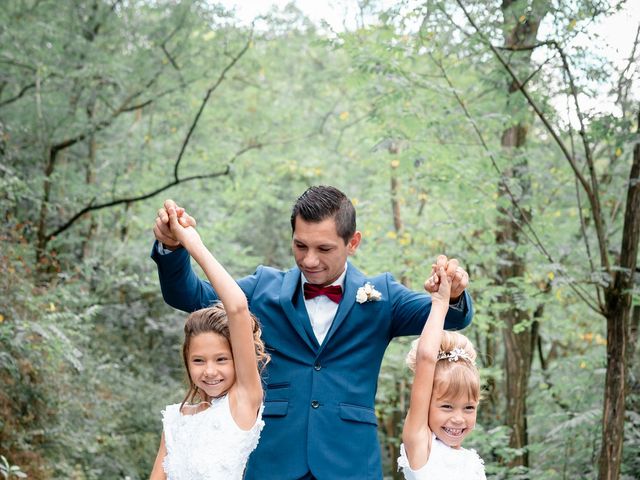 Le mariage de Angélique et Johan à Tournon-sur-Rhône, Ardèche 29