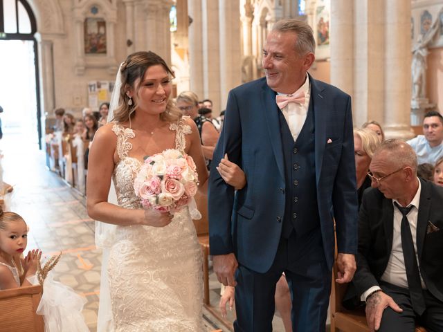 Le mariage de Angélique et Johan à Tournon-sur-Rhône, Ardèche 37