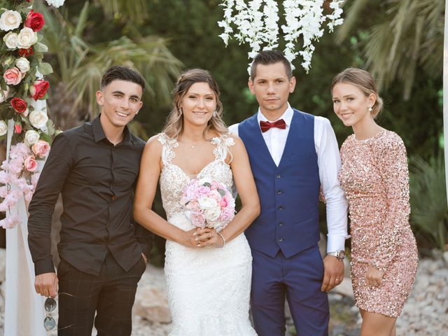 Le mariage de Angélique et Johan à Tournon-sur-Rhône, Ardèche 44