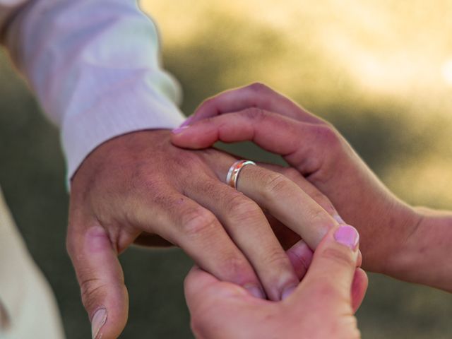 Le mariage de Pierre et Charlotte à Saint-Martin-de-Castillon, Vaucluse 33