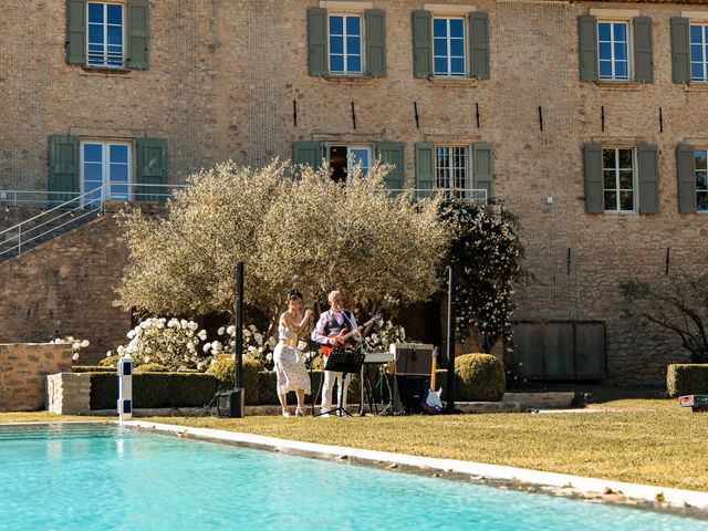 Le mariage de Pierre et Charlotte à Saint-Martin-de-Castillon, Vaucluse 42