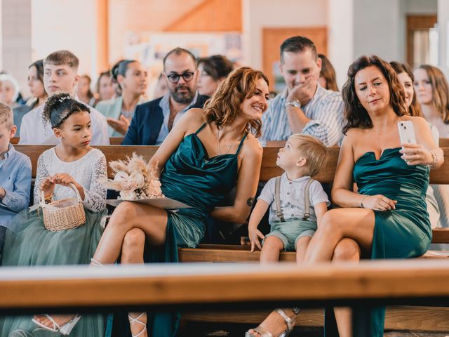 Le mariage de Thomas et Marjorie à Bretteville-sur-Odon, Calvados 23