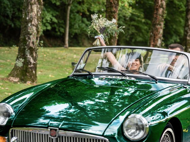 Le mariage de Alexandre et Marine à Hébécrevon, Manche 17