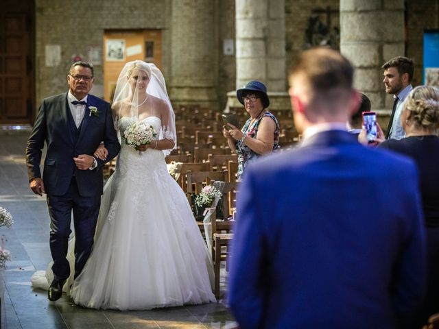 Le mariage de Rémy et Amandine à Bergues, Nord 57