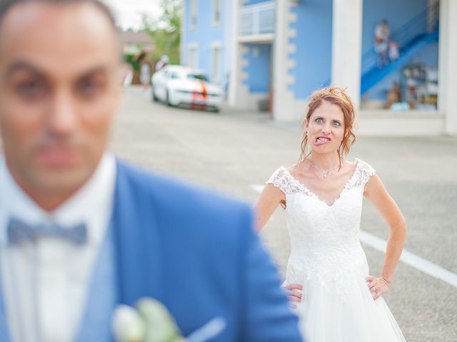 Le mariage de Stéphane et Christelle à Heyrieux, Isère 23