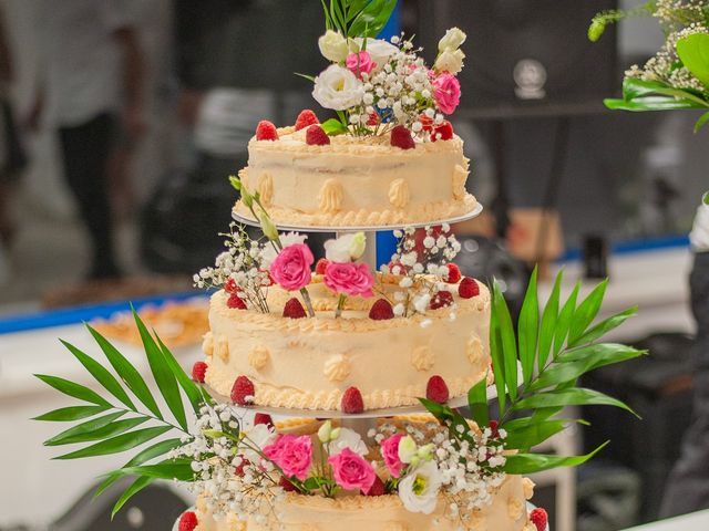 Le mariage de Stéphane et Christelle à Heyrieux, Isère 30