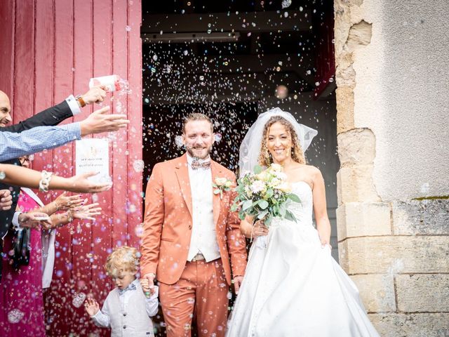 Le mariage de Charles et Maëlle à Benon, Charente Maritime 15