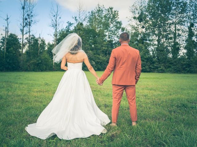 Le mariage de Charles et Maëlle à Benon, Charente Maritime 23