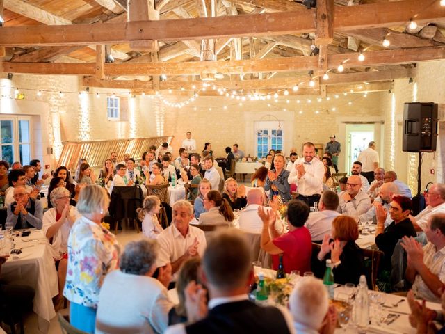 Le mariage de Charles et Maëlle à Benon, Charente Maritime 35