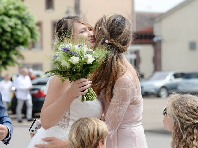 Le mariage de Corentin et Laurine à Bussy-en-Othe, Yonne 8