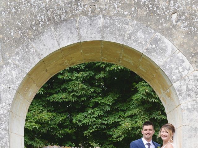 Le mariage de Corentin et Laurine à Bussy-en-Othe, Yonne 32