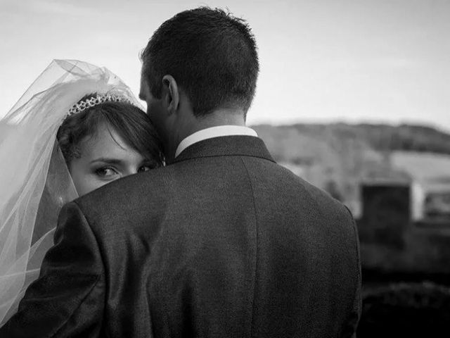 Le mariage de Lucie et Stéphane à Mensignac, Dordogne 2