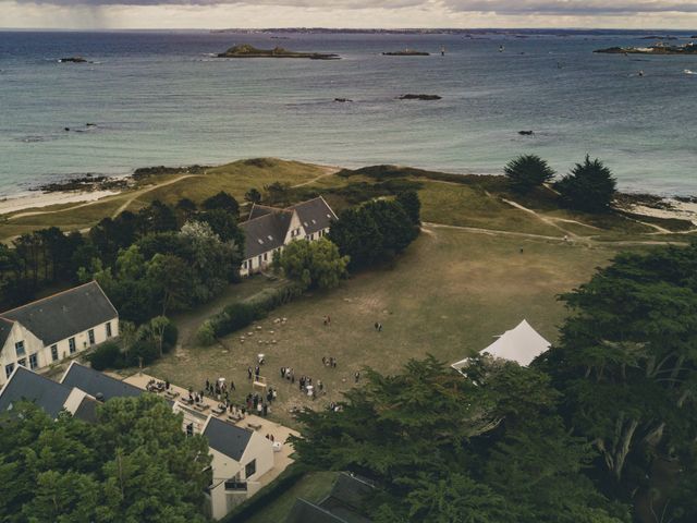 Le mariage de Arnaud et Marion à Île de Batz, Finistère 4