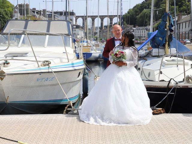 Le mariage de Yannick et Natasha à Pleyber-Christ, Finistère 23