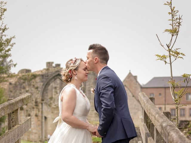 Le mariage de Arnaud et Vanessa à Saint-Évroult-Notre-Dame-du-Bois, Orne 13