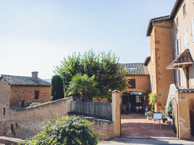 Le mariage de Micka et Clémentine à Denicé, Rhône 35