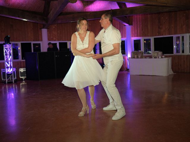 Le mariage de Loïc et Sara à Candillargues, Hérault 89