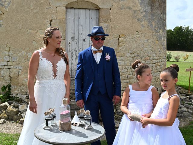 Le mariage de Steve et Amandine à Benon, Charente Maritime 33