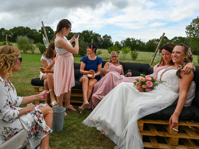 Le mariage de Steve et Amandine à Benon, Charente Maritime 39