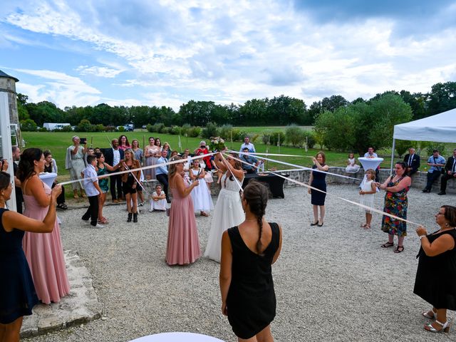 Le mariage de Steve et Amandine à Benon, Charente Maritime 51