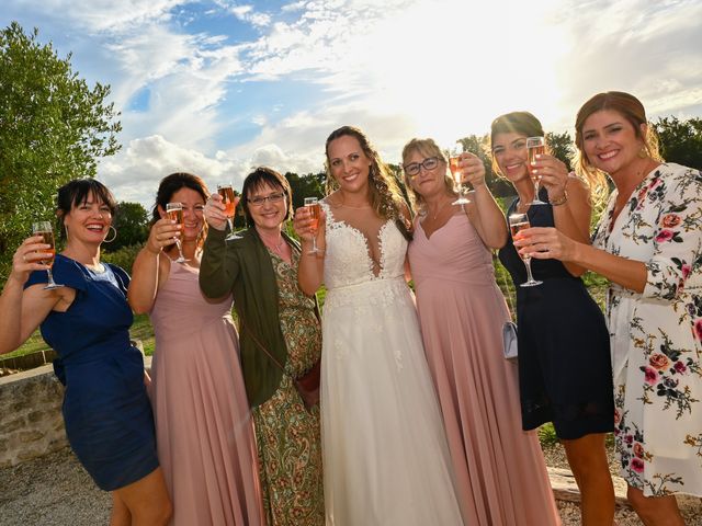 Le mariage de Steve et Amandine à Benon, Charente Maritime 52