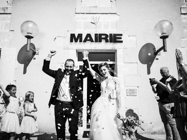 Le mariage de Nicolas et Elodie à Chalais, Charente 28