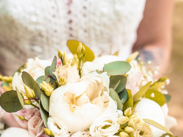 Le mariage de Grégory et Mélanie à Sauclières, Aveyron 32