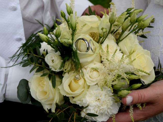 Le mariage de Lydie et Fred à Liéoux, Haute-Garonne 27