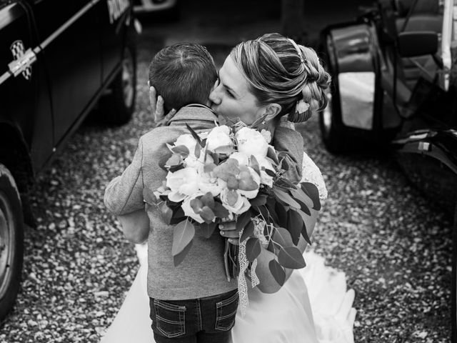 Le mariage de Paul et Céline à Fléac, Charente 37