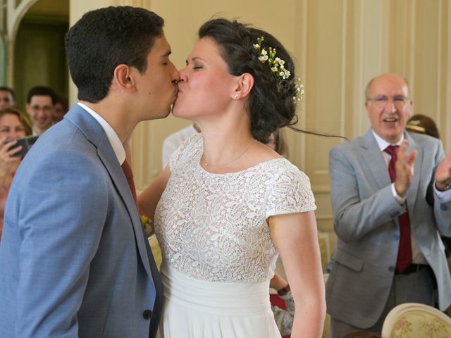 Le mariage de Amine et Marion à Saint-Médard-d&apos;Eyrans, Gironde 13