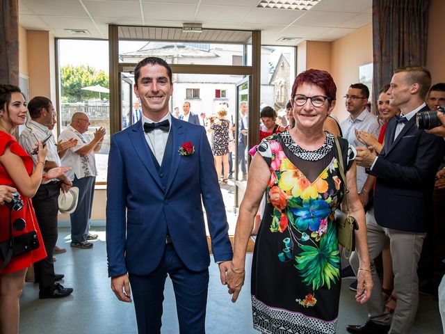 Le mariage de Julien et Morgane à Villefranche-de-Panat, Aveyron 28