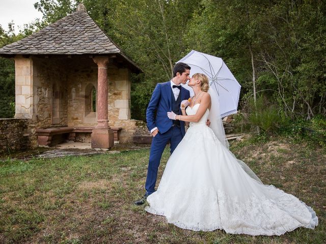 Le mariage de Julien et Morgane à Villefranche-de-Panat, Aveyron 31