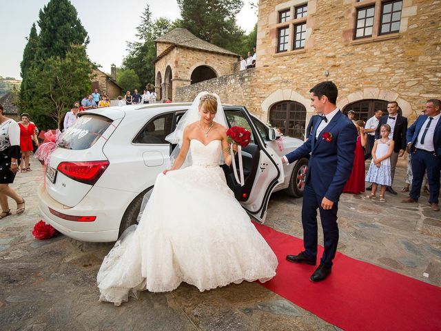 Le mariage de Julien et Morgane à Villefranche-de-Panat, Aveyron 51